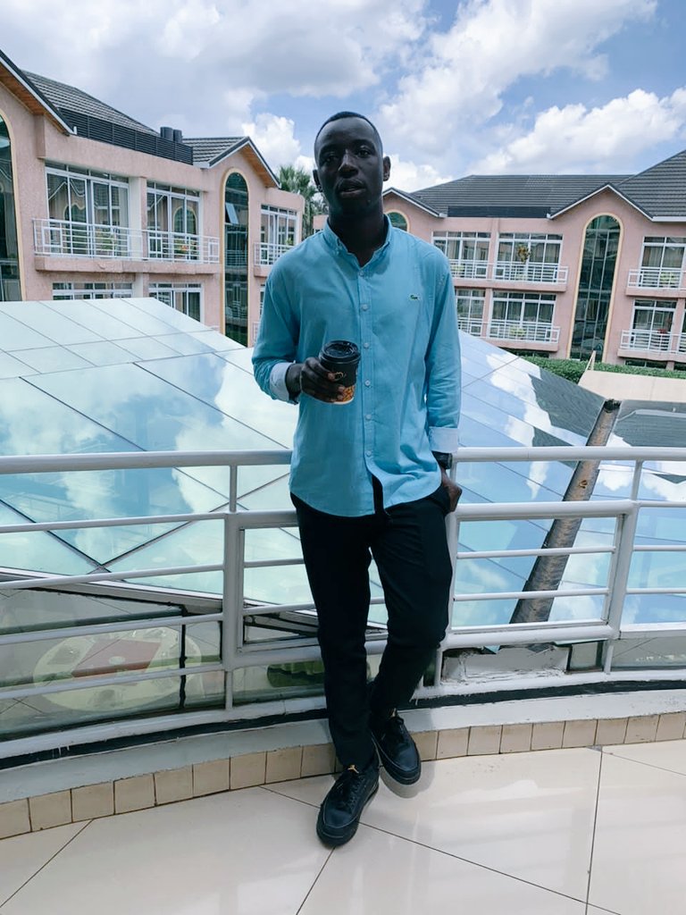 tuyizere_ismael's tweet photo. During today's discussion at @LemigoHotelinfo hotel with @PSF_Rwanda team and business experts , shared experience on importance of networking in Businesses especially Startups. @visionpicturesr #visionpictures https://t.co/2DKtMUcy1i