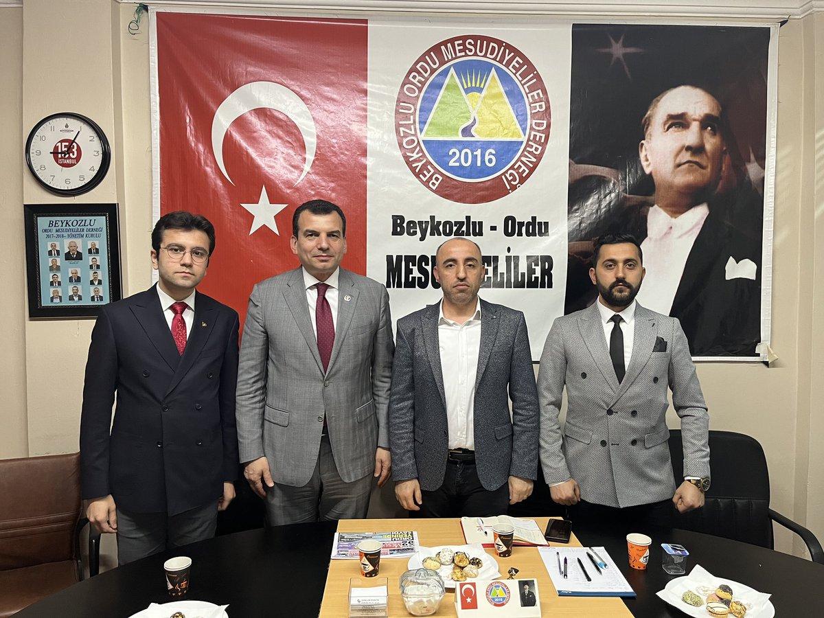 s_selimsimsek's tweet photo. 📌Beykoz

Milletvekili Adayımız Uğur Can Demir ile birlikte Beykoz Rizeliler ve Beykozlu - Ordu Mesudiyeliler Derneklerini ziyaret ederek hemşehrilerimiz ile bir araya geldik. https://t.co/oURVDF6PEl