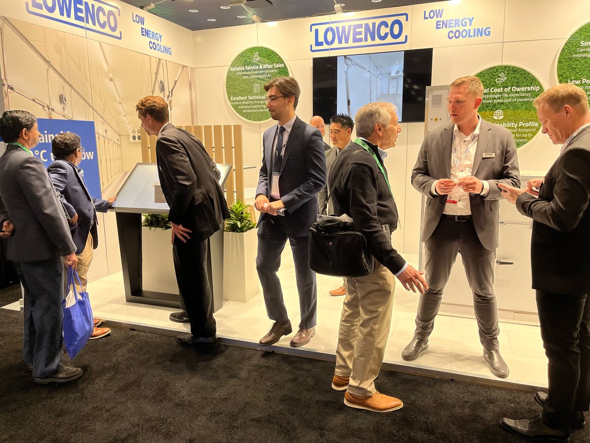 LOWENCO's tweet photo. Thank you for another great day at the @INTERPHEX conference.
Specially thankful for all the great clients who dropped by.
We are looking forward to another great day tomorrow. The final day at the show. See you at booth #2064
#ULT #cold_storage #biopharmastorage https://t.co/IQle0qAuer