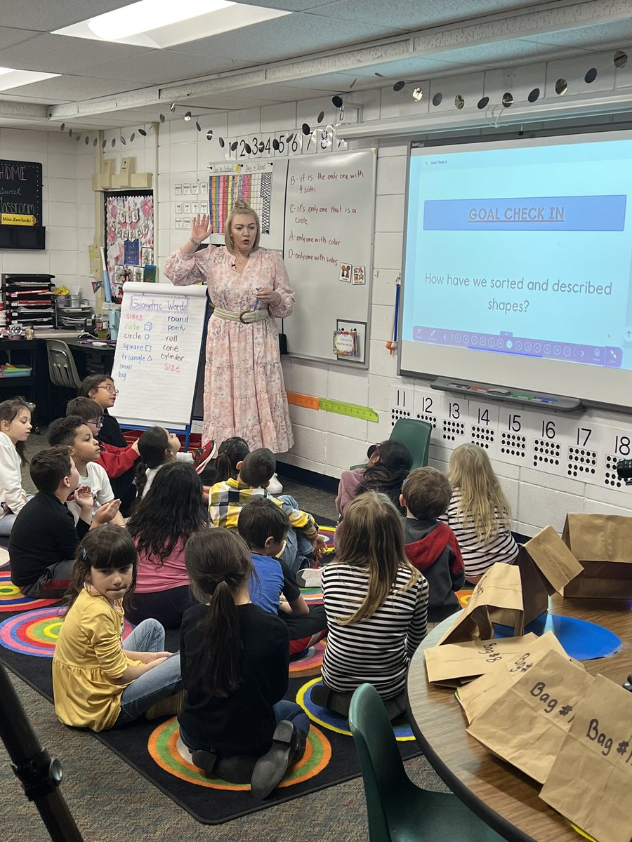 BenagesMichelle's tweet photo. Watching our teachers grow in their craft while implementing a HQ resource is truly bucketfilling. We are fortunate that @ImagineLearning @IllustrateMath wants to capture our teachers journey and showcase this amazing curriculum that amplifies students voice. #D59MathwithIM https://t.co/GRaaPr6aA1