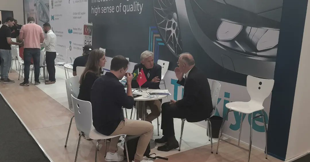 grupoeker's tweet image. UİB - Otomotiv İhracatçı Birlikleri için AUTOMEC2023 fuarında tarafımızdan organize edilen B2B Toplantıları, Catering servisi devam ediyor; tercümanlarımızda görevlerinin başındalar... 

#AUTOMEC2023  

#GrupoEKER
#BrezilyaFuar
#BrezilyaTicaret
#BrezilyaB2B
#BrezilyaCatering