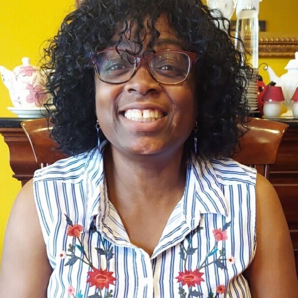 On National Administrative Professionals Day, EP gives a huge shoutout to Ms. Blackstock and Ms. Edwards for helping our school run smoothly day in and day out.  They welcome families and visitors to our building, and support our staff and students in im… instagr.am/p/CrgnDS-uT-2/