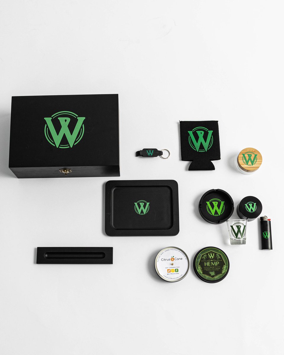 TheRealSmokeCo's tweet photo. Weed Holdings Essentials Box. Coming soon! All your essentials you need to sit down and unwind! 
#WearResponsibly https://t.co/28NEbZNGDf