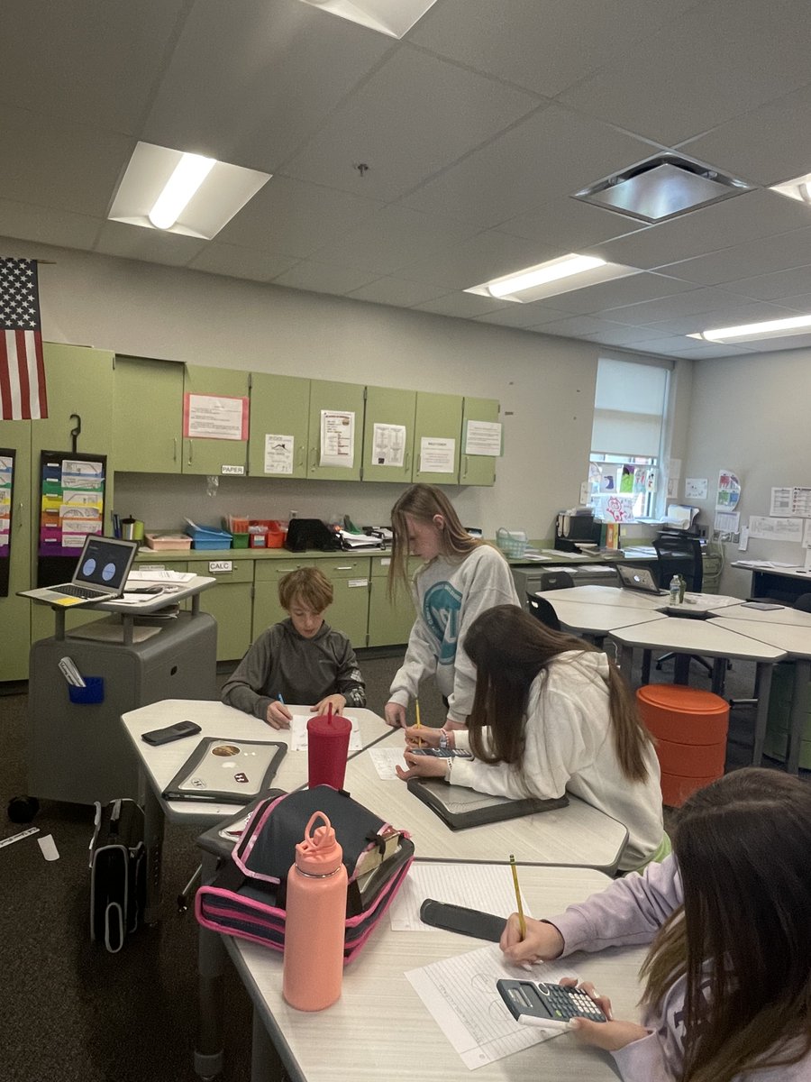 WSMSStallions's tweet photo. Mrs. Beashore gives her students opportunities to participate in genius hours where they learn about a new concept and teach the class. One of the presentations took place earlier this week. #StallionsForward #Learn230 https://t.co/dMU8f9wdhE