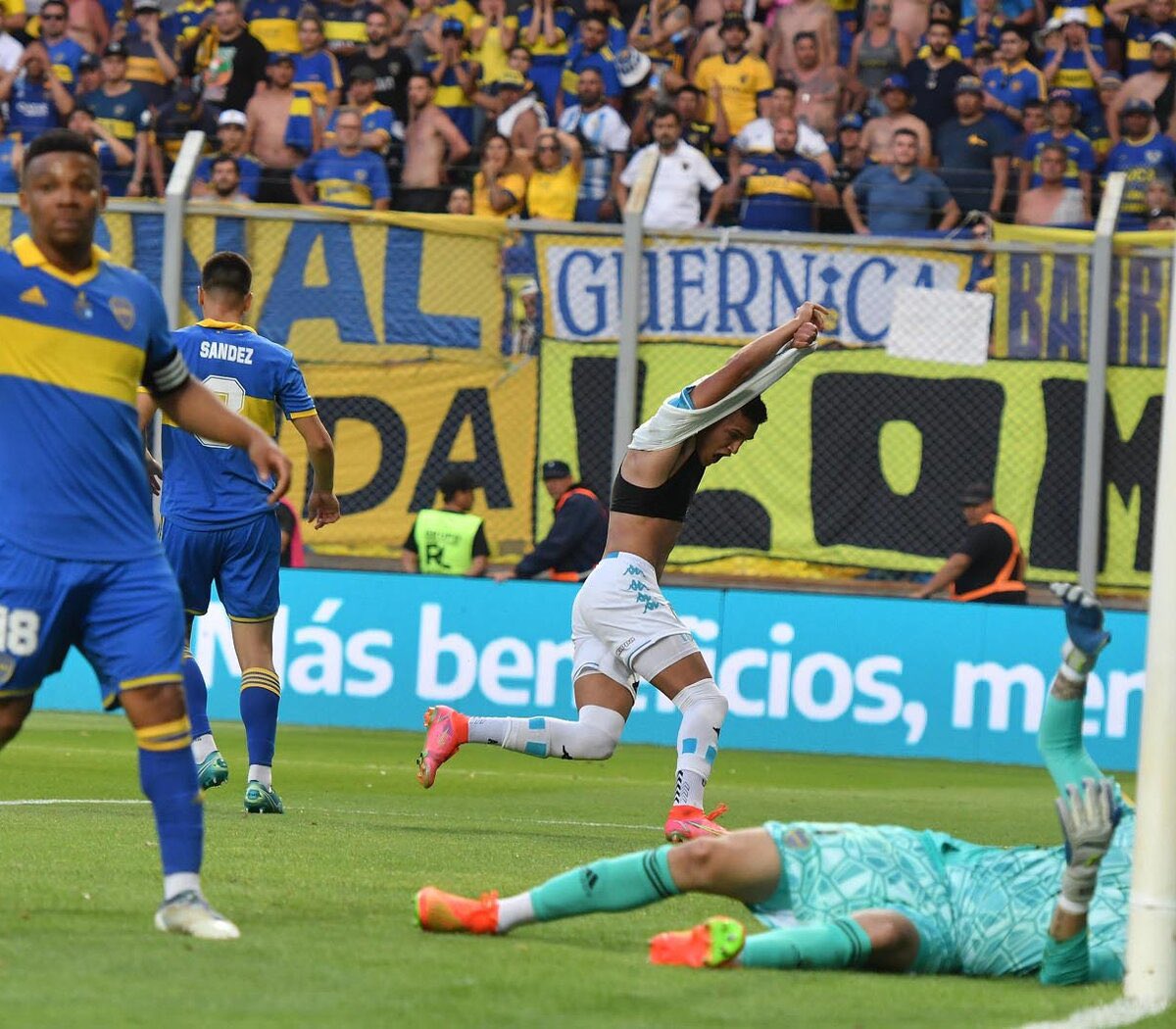 racingdealma's tweet photo. NOSOTROS VAMOS A IR A LA BOMBONERA… 👊🏻 https://t.co/yWFiOBYlTb