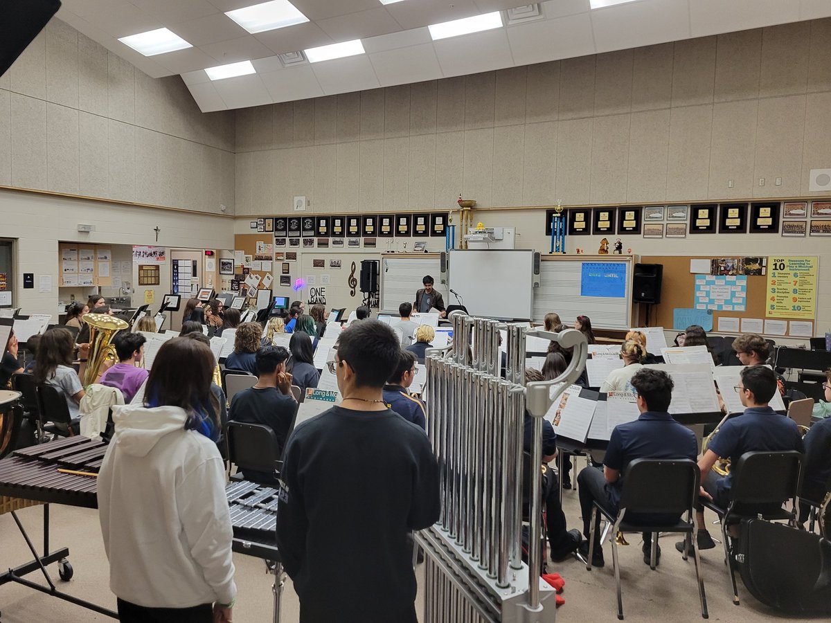 smthunderbeats's tweet photo. HAPPENING NOW! Workshop with Mr. Pratik Gandhi and our Concert Band! #theroadtogold #countdowntonationals @stmikesbolton https://t.co/ct9mKLlVQd