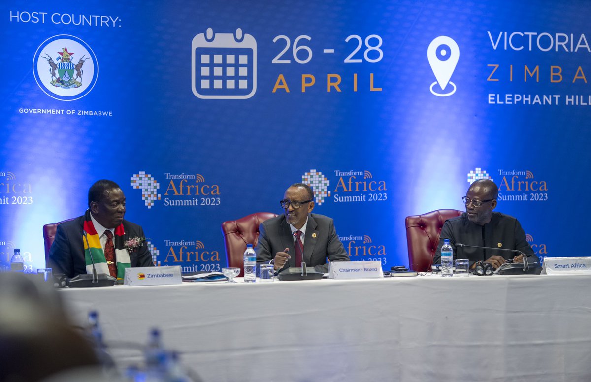UrugwiroVillage's tweet image. This afternoon, President Kagame chaired the Smart Africa Board Meeting attended by Heads of State and their representatives from the Alliance’s 36 member countries, international organisations and global private sector players to discuss Africa’s digital agenda. #TAS2023