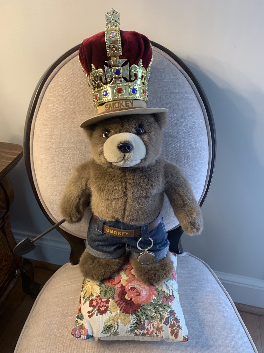 LordWestover's tweet photo. Americans Smokey Bear seems to be wishing Their Majesties, King Charles and Queen Camilla a very Happy Coronation! God Save the King! ⁦@ClarenceHouse⁩ #WednesdayMotivation https://t.co/JQIBUGJz6D