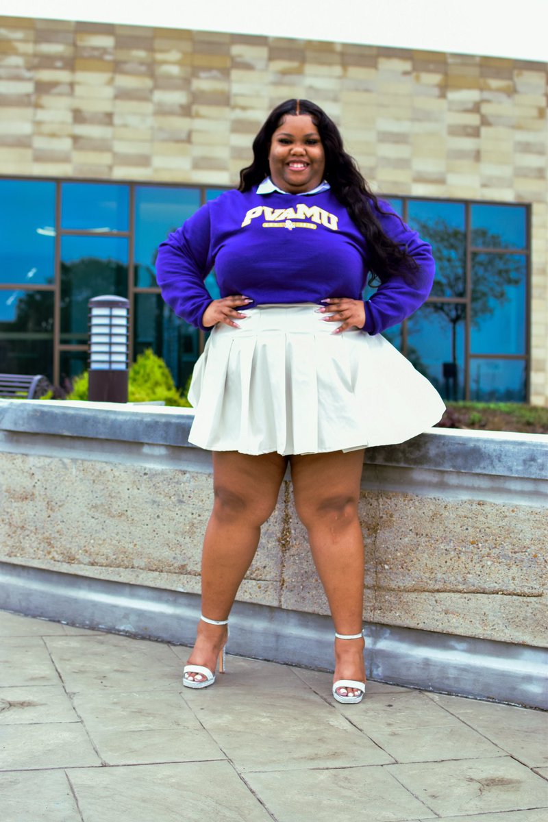 Thank you PVAMU for molding me into a stronger , educated woman. This has been more then just school, it has grown to be my second home , my family 💛💜

In 16 days , I will be graduating from THEE Prairie View A&amp;M University🎉👩🏾‍🎓

✅Bachelors of Business Administration 
✅BSW
