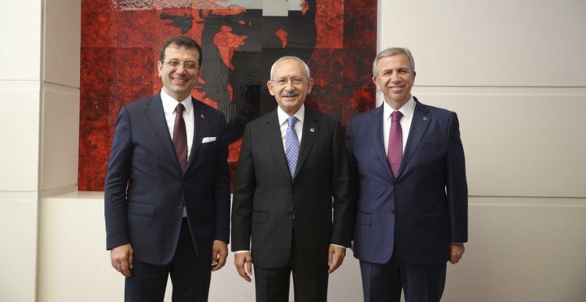 SON DAKİKA! 
Kemal Kılıçdaroğlu: "Öğretmenlere öğretmenler gününde 1 maaş ikramiye vereceğiz"