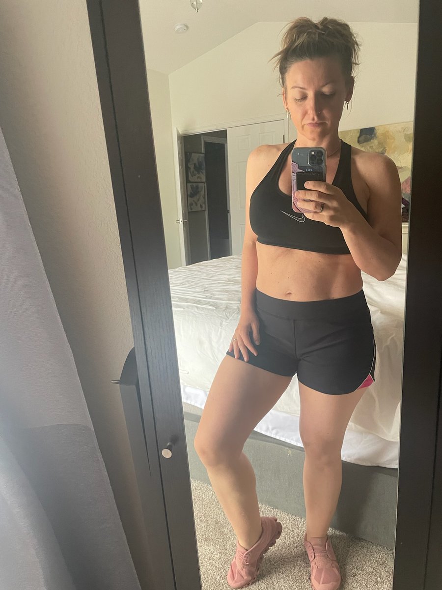 ErinMarie2222 on Twitter: "Time to get a little workout in. I love