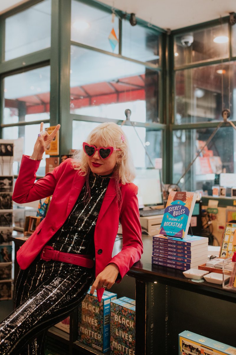 jessamynviolet's tweet image. Been such an exhilarating whirlwind touring with the Reading Rocking Rainbow Tour book &amp;amp; band show 🌈🥁📚💕 Huge thanks to all who have purchased a copy of Secret Rules to Being a Rockstar so far! linktr.ee/jessamynviolet