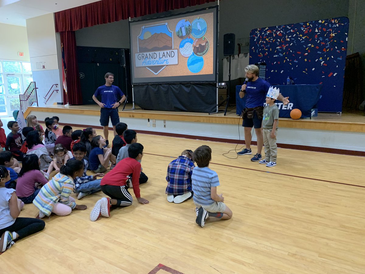 Claire Hinson tweet media