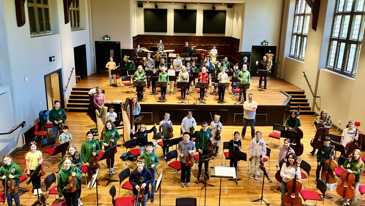 🎶May Half-Term Orchestra Courses
Grade 0-3 Beginners: Mon 29/Tue 30 May
Grade 4-7 Intermediates: Sat 27/Sun 28 May
(opt. performance opportunity <a href="/ElgarFestival/">The Elgar Festival</a> <a href="/WorcCathedral/">Worcester Cathedral</a>)

No previous orchestral experience necessary! Come &amp; have a go🎵
Find out more eso.co.uk/community/eso-…