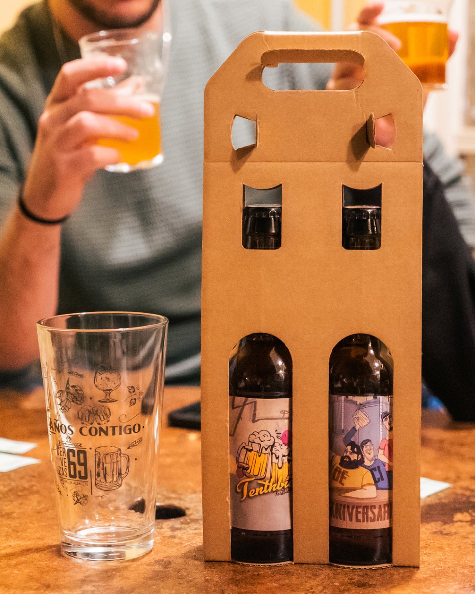 ¿Te gustaría llevarte tus Cervezas 69 favoritas a casa? 😎👍🏼 Pregunta en nuestros puntos de venta habituales y disfruta de ellas donde prefieras. cervezas69.es #craftbeer #cervezaartesana #cerveza #beer #albacete #albaceteando #craftbeerstyle #bar #beertime
