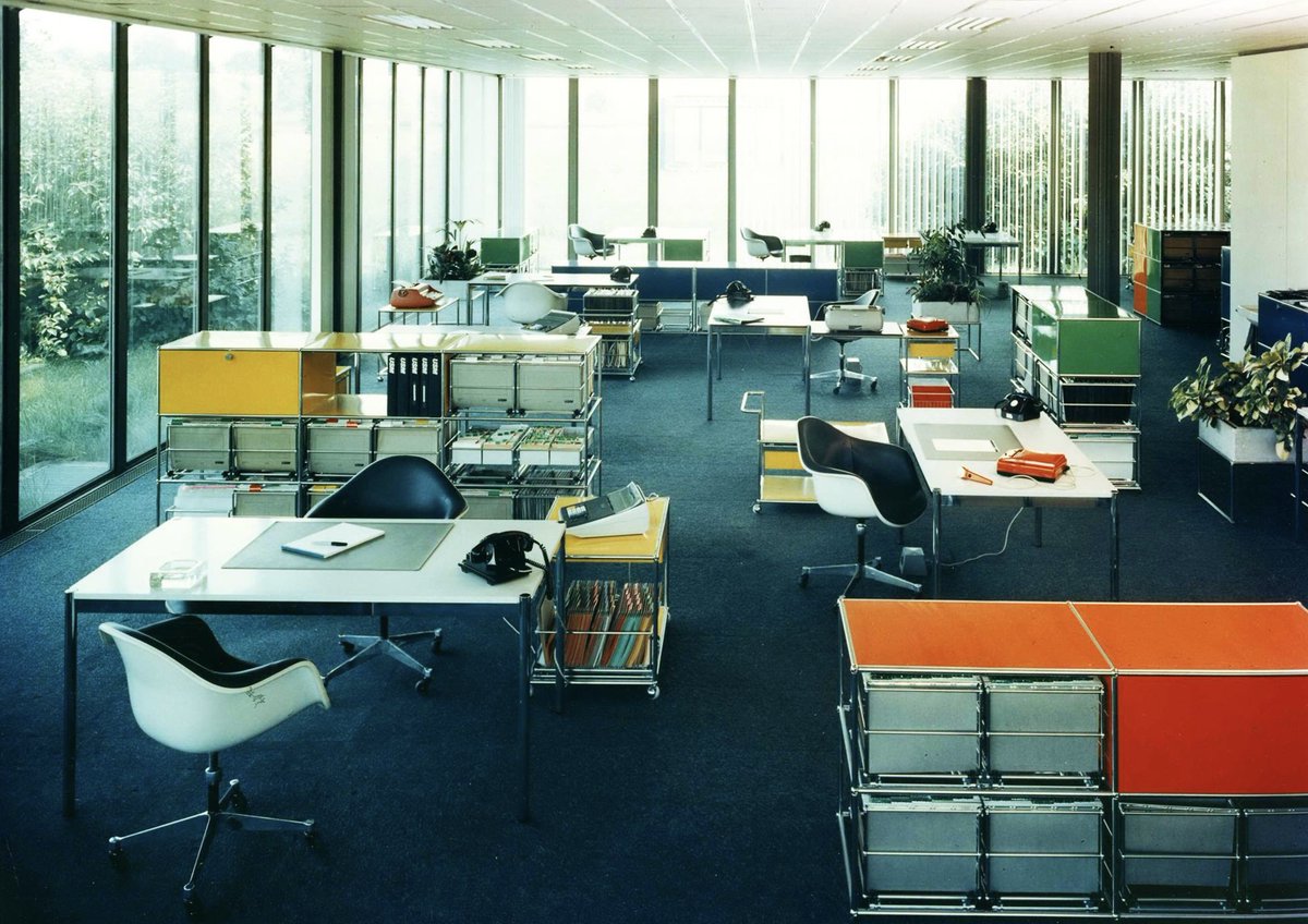 PalmSpringsMOD's tweet photo. Mid 1960s, shortly after the launch of  @usmmodularfurniture 

🟩🟨🟧🟥 https://t.co/4zdx2O9TN3