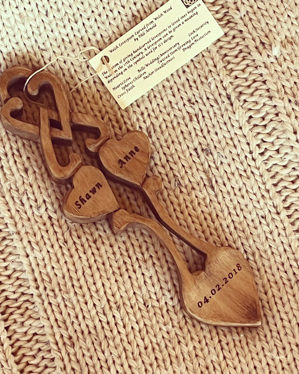My 5th wedding anniversary gift finally came. “The custom of giving hand carved lovespoons to loved ones, began in Wales in the 17th century. A lovespoon can be given meaning depending on the symbols used for its design.” The hearts on ours indicate love shared. ❤️🏴󠁧󠁢󠁷󠁬󠁳󠁿❤️