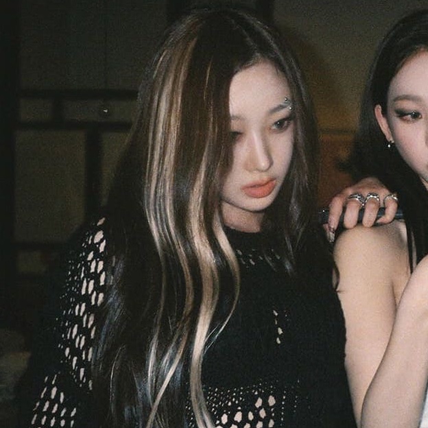 َ (@gisellehours) on Twitter photo 