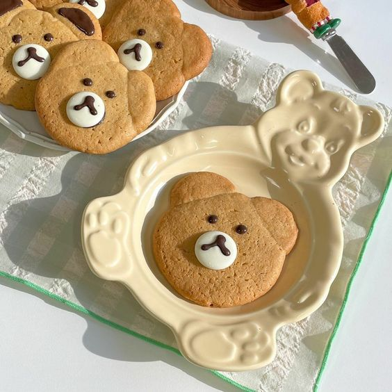 HelloRegistry's tweet image. when all you see are 🐻 domains ...
👉 cookie.🐻
👉 yummy.🐻
impervious.domains/tld/%F0%9F%90%… 
$HNS #HNS