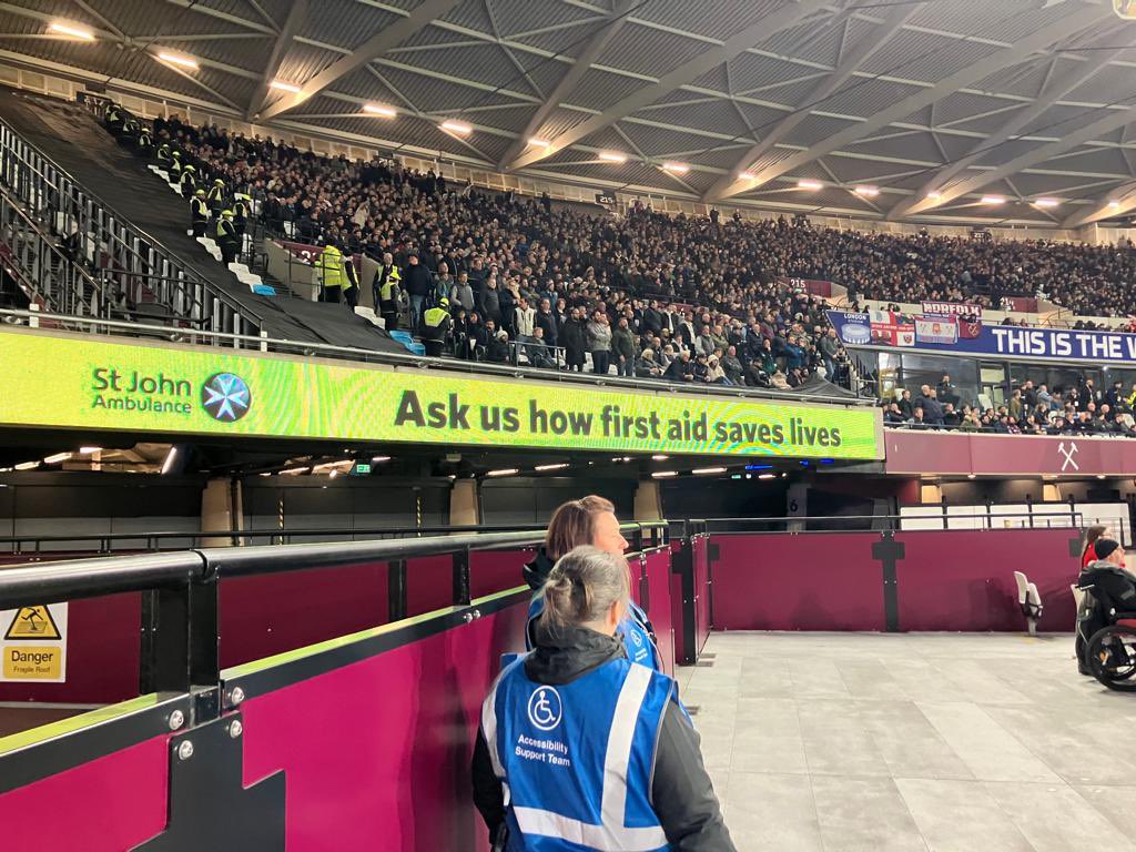 joanneSheeeep's tweet photo. And to @ItsMattAtkinson for arranging it. Great to see our #AskMe #FirstAidSaves Lives ads playing again too. Hopefully 1 of 50k+ fans might decide to learn it https://t.co/VfxiGXBASH https://t.co/Q2tpQiY0tO