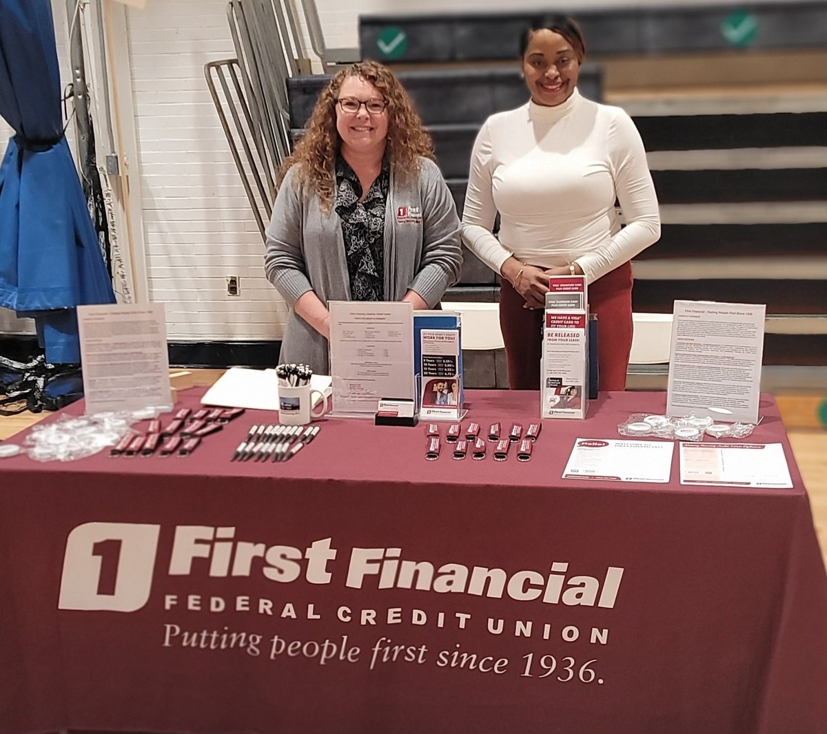 NJBanking's tweet image. Great evening at the Freehold Regional High School District’s Career &amp;amp; Job Fair last night 💼🏦 #creditunion #firstfinancial #frhsd
