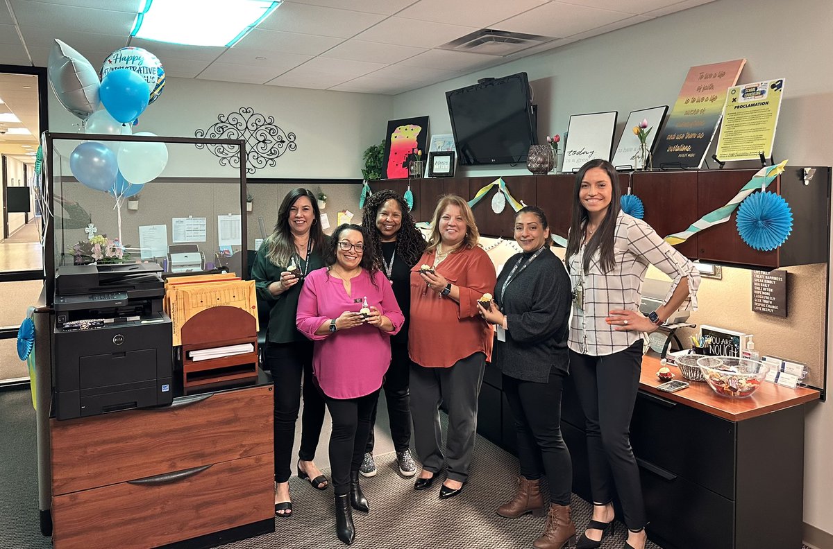 Counseling_IISD's tweet photo. Celebrating our fabulous Administrative Assistant, Andrea Hernandez. Counseling Department would not be the same without you ❤️.  @SillyDreaHz @SendMawesome @KimestS @melissasotero https://t.co/WrgkwHomLf