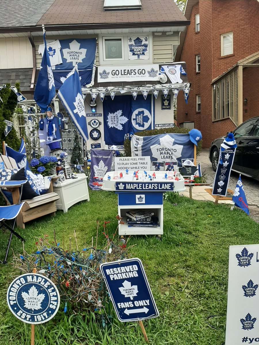 acerbic_comic's tweet photo. #LEAFHOUSE https://t.co/oGBfILtz60