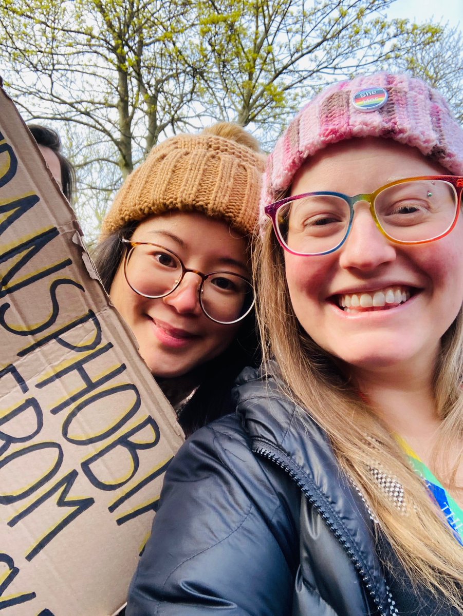 DrSarahLiu's tweet photo. What a beautiful day to be singing and dancing for #TransRights! Our students are so amazing. They are the reason why I love working in a university. They bring us hope and they really are the future. 🥹❤️🏳️‍⚧️🏳️‍⚧️🏳️‍⚧️ https://t.co/1iZZYXm9tk