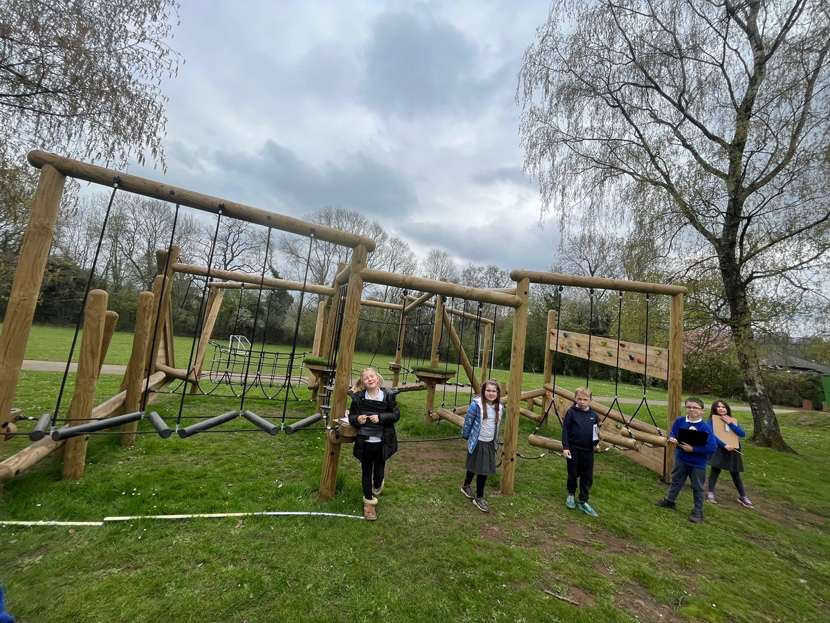 gilwern_school's tweet photo. Enjoying fresh air and teamwork using our beautiful school grounds to estimate and measure in metres - well done #GilwernYear2 #walesoutdoorlearningweek @_OLW_ #mathsnumeracy https://t.co/wKmPzmVDgm