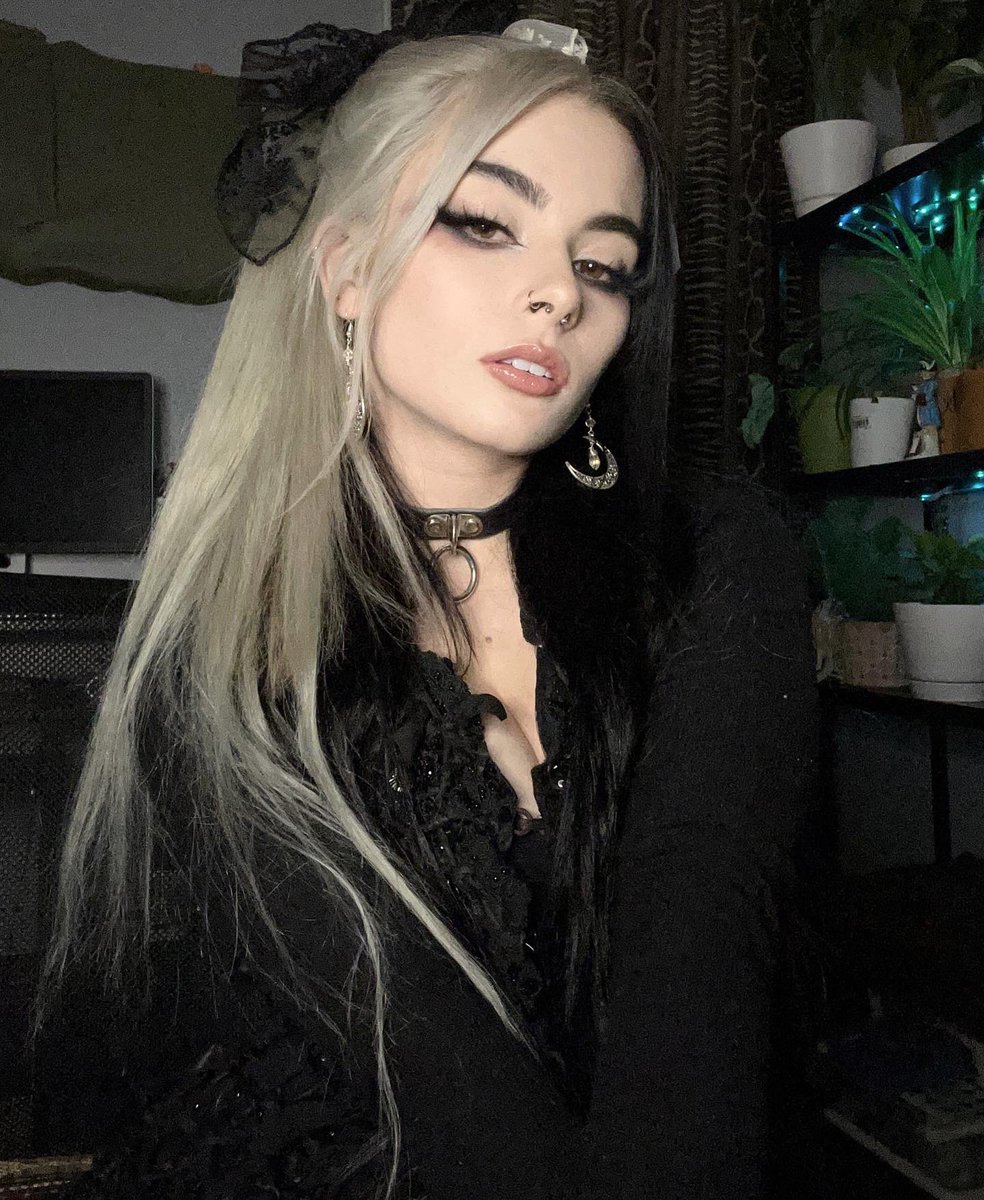 shy ☆ on Twitter: "RT @jjoycely: :3"