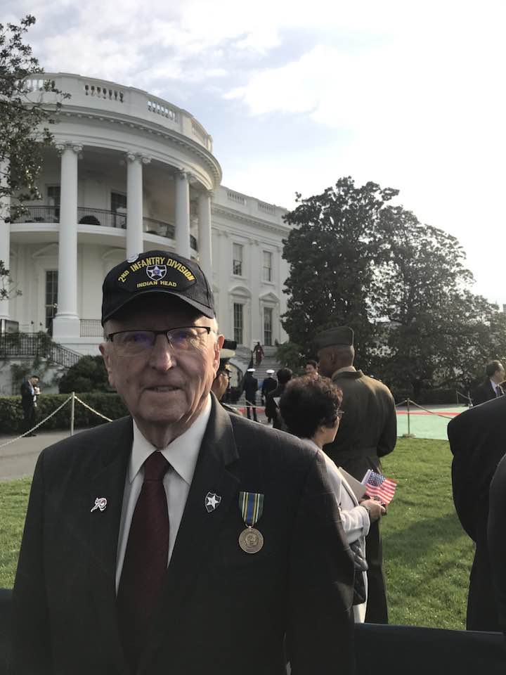 2idAssn's tweet photo. Former 2IDA President Aves Thompson is at the White House today to greet ROK President Yoon.  Second to None! https://t.co/zpvZ8K5wMm