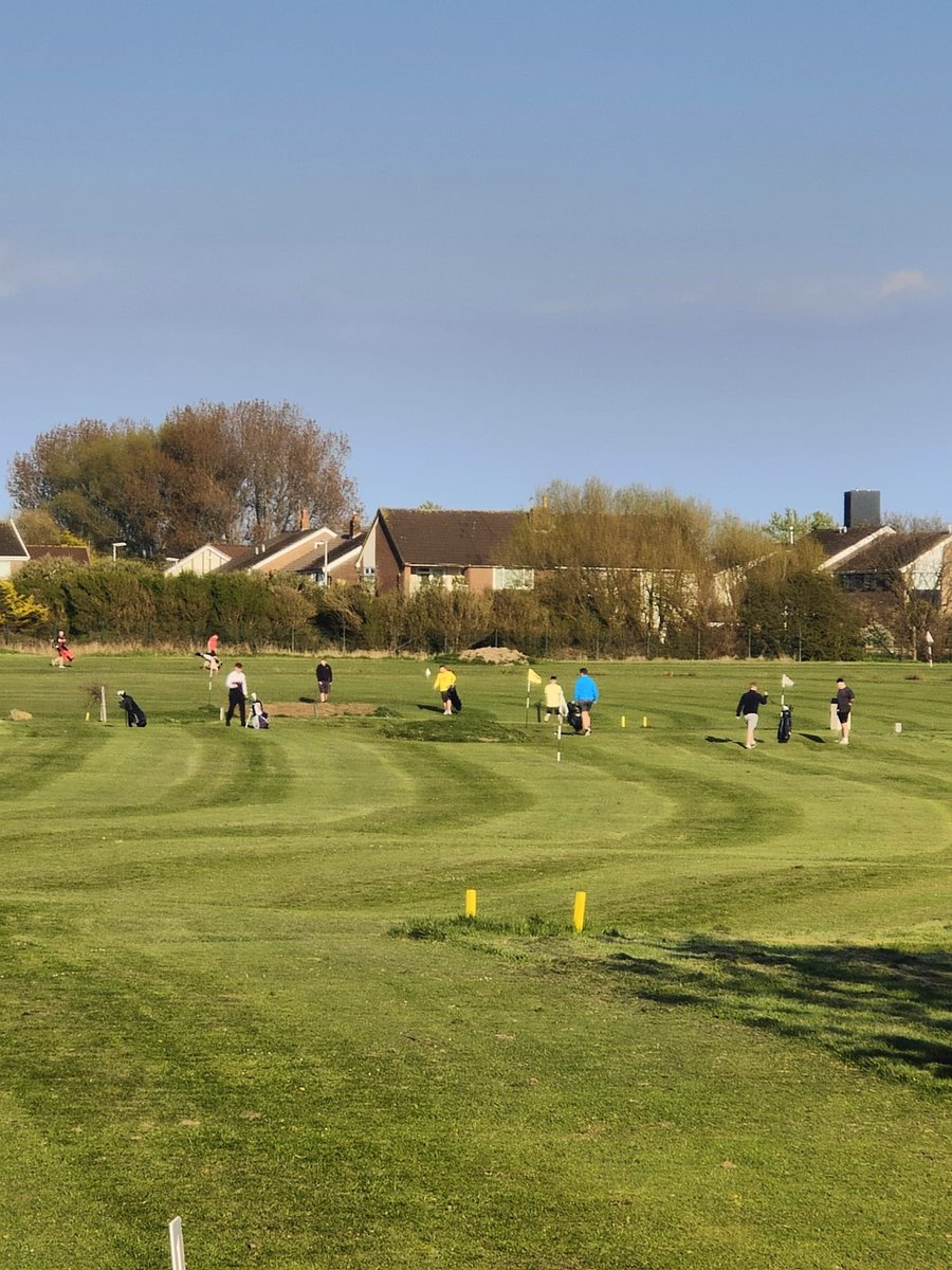 teetimegolf1's tweet photo. Absolutely amazing to see so many people not just enjoying our #trackman driving range! 

But our awesome 9 Hole course! We hope everyone has had a fantastic evening and we look forward to going again tomorrow ❤️❤️ https://t.co/805htPaqh7