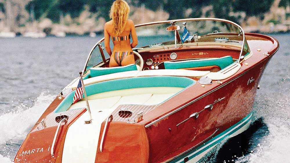 purentonline's tweet photo. What a gorgeous boat, the iconic Riva Aquamara. Traveling to #Como, #Italy this summer? Get in touch
#lakecomo #italy #italytravel #boats #rivaboat #boatlife #boating #riva #classic #luxury #swimming #bikini #bikinimodel #traveler #travelingram #travel #summer #passionpassport https://t.co/dkmiupZ2df