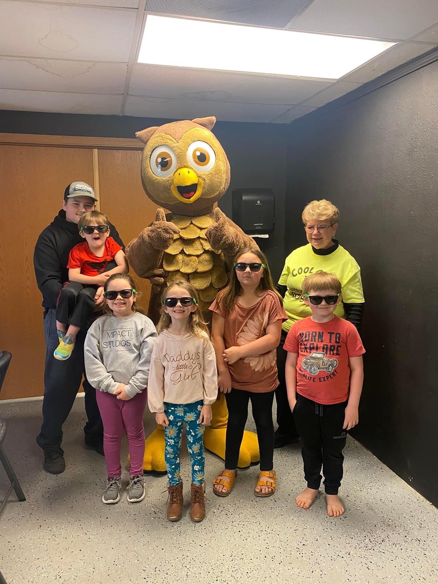 BelgradeStBank's tweet photo. Thank you for having us today Hope Christian Academy! ๐
We had a blast! ๐๐๐ฆ
We loved teaching you all about SPENDING, SAVING, & SHARING! ๐ต
@mobankers @ABABankers
#TeachChildrenToSave #FinancialLiteracyMonth #TCTS #TheOtherLiteracy #CoolOwlKids https://t.co/CdjuRX12JU