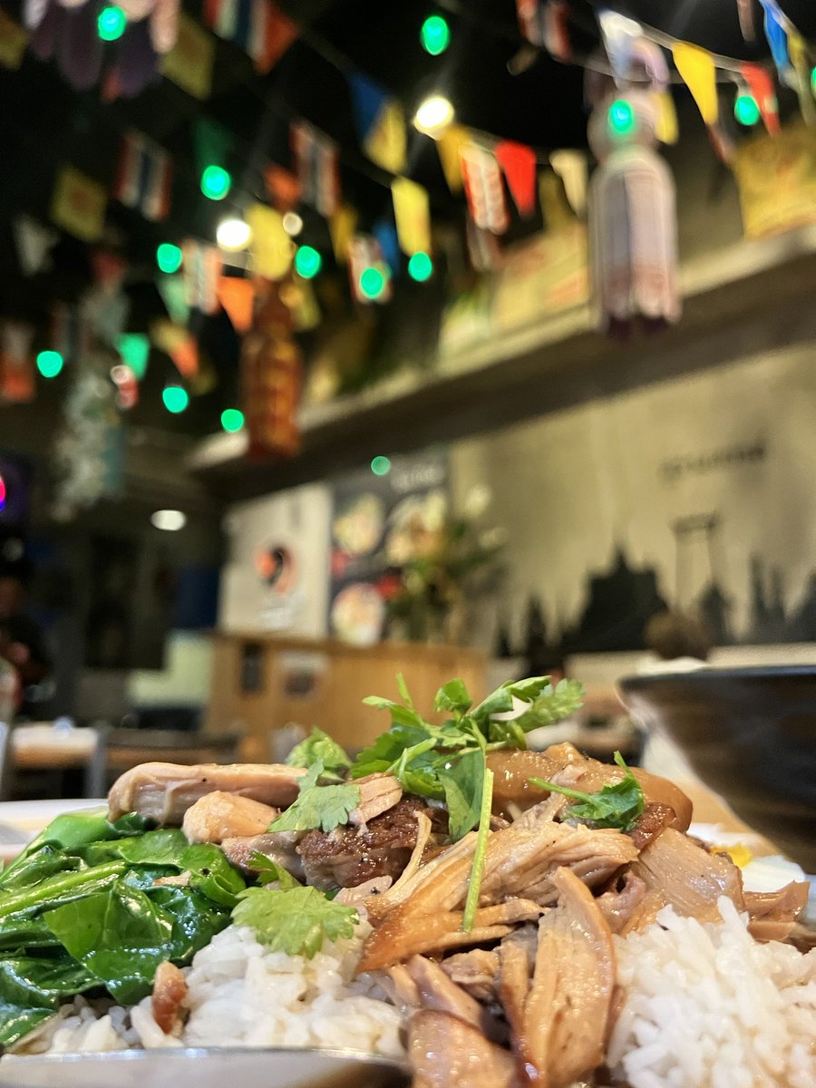 MBenzJ's tweet photo. ข้าวขาหมู Stew Pork Legs 🥰 Thai Street Eat @ Too Thai https://t.co/K15XWYoCWk