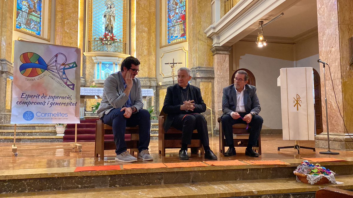 carmelitestgn's tweet photo. #ADMTWC #PASTC Avui ens ha visitat el Sr. Arquebisbe, Mons. Joan Planellas. Amb ell, hem ampliat els vincles que hem anat construint durant aquest curs #teixintvincles #viucarmelites #somifemescola https://t.co/ebsiSh04lm