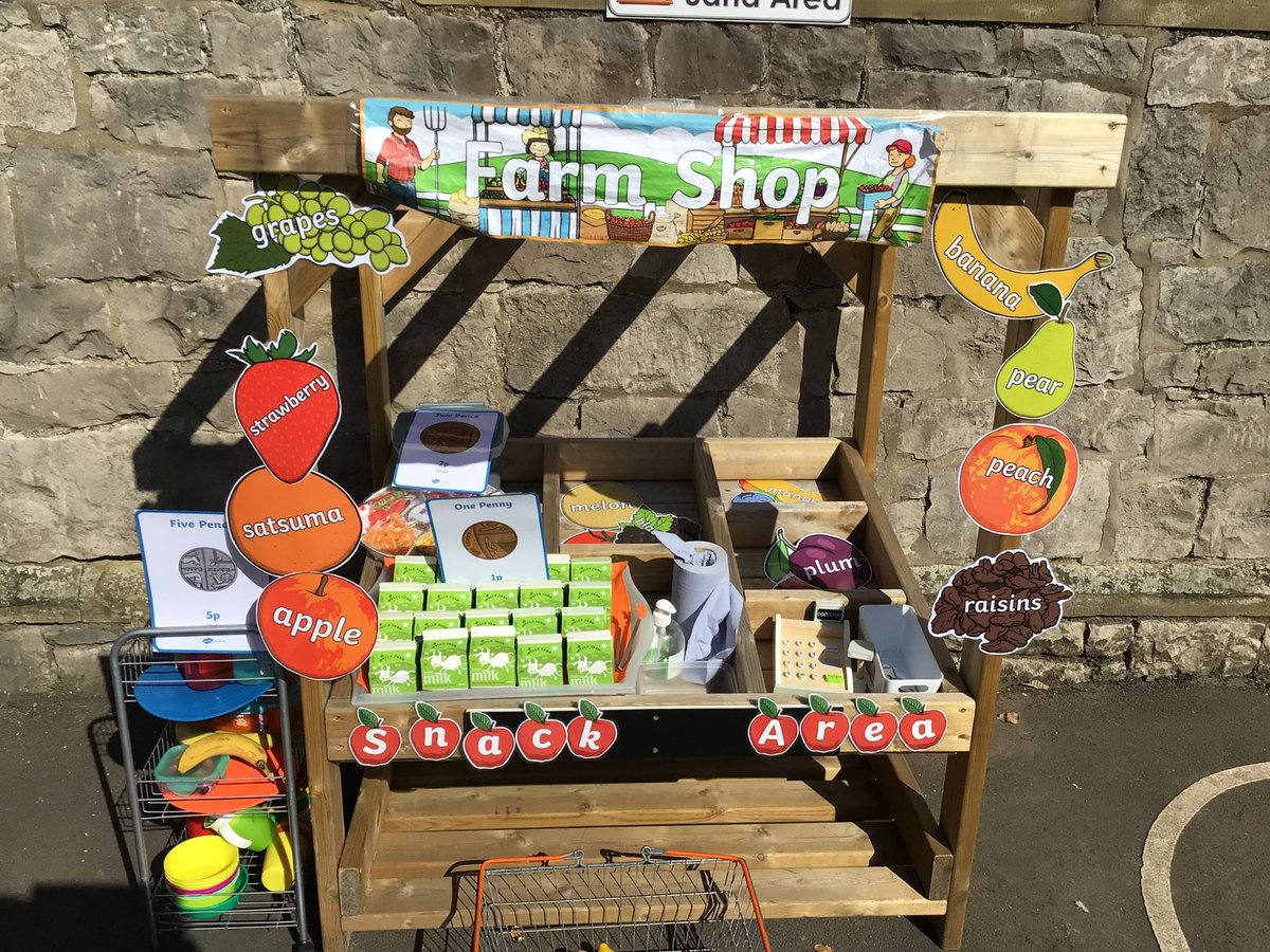 stasaphvp's tweet photo. ๐s had to buy our own snack and milk from the farm shop ๐ We read the price tag, found the right money and paid the shop keeper. We used 1p, 2p and 5p coins ๐ช #VPEC #VPAC @_OLW_ https://t.co/6ReZdq008I