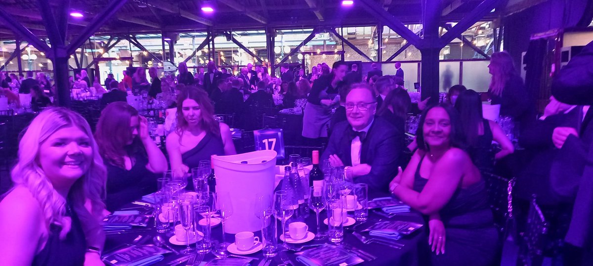 Sarah Fox tweet media