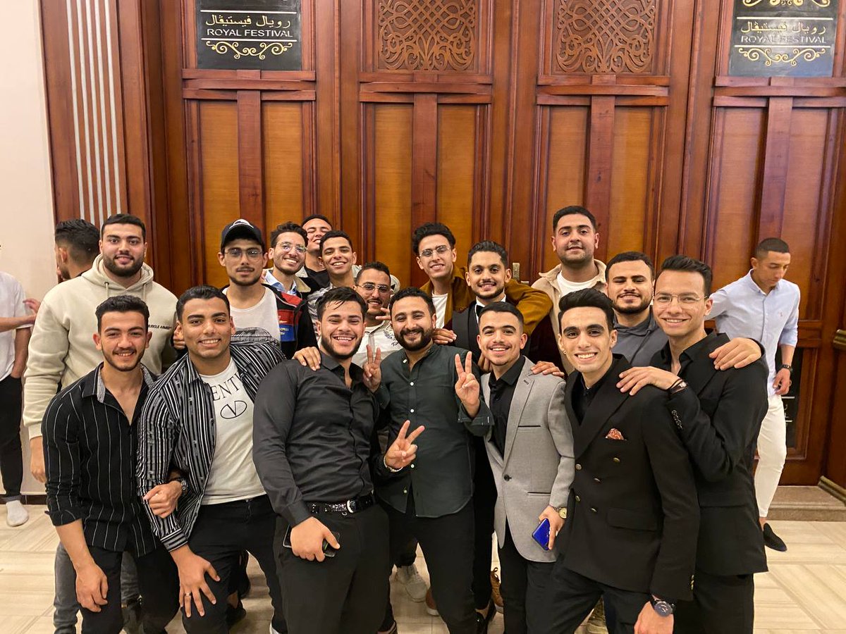 M76852573's tweet photo. شباب تمريض ✌️❤️ https://t.co/YcXMnu3oYu