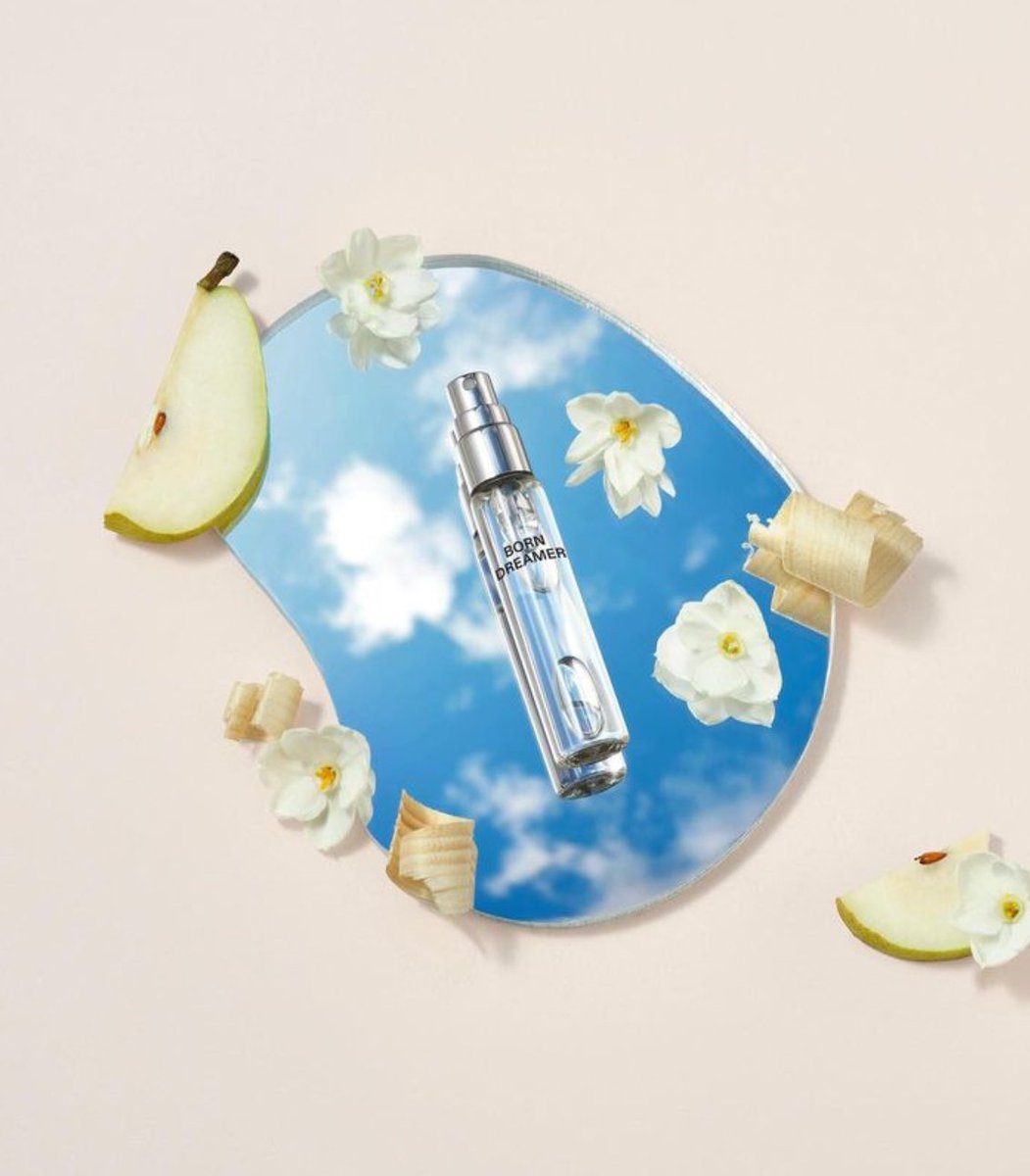 melioxall's tweet photo. @charlidamelio OMG IM SO PROUD OF UUU! SOON WITH ME! I KNOW! CANT WAIT,IM SO EXCITED! KEEP IT UP CHARS I LOVE U💛💛 #charlidamelio #borndreamer #travelspray #travelsprayborndreamer 30-04-2023🤍 https://t.co/qd6Td0yx6A