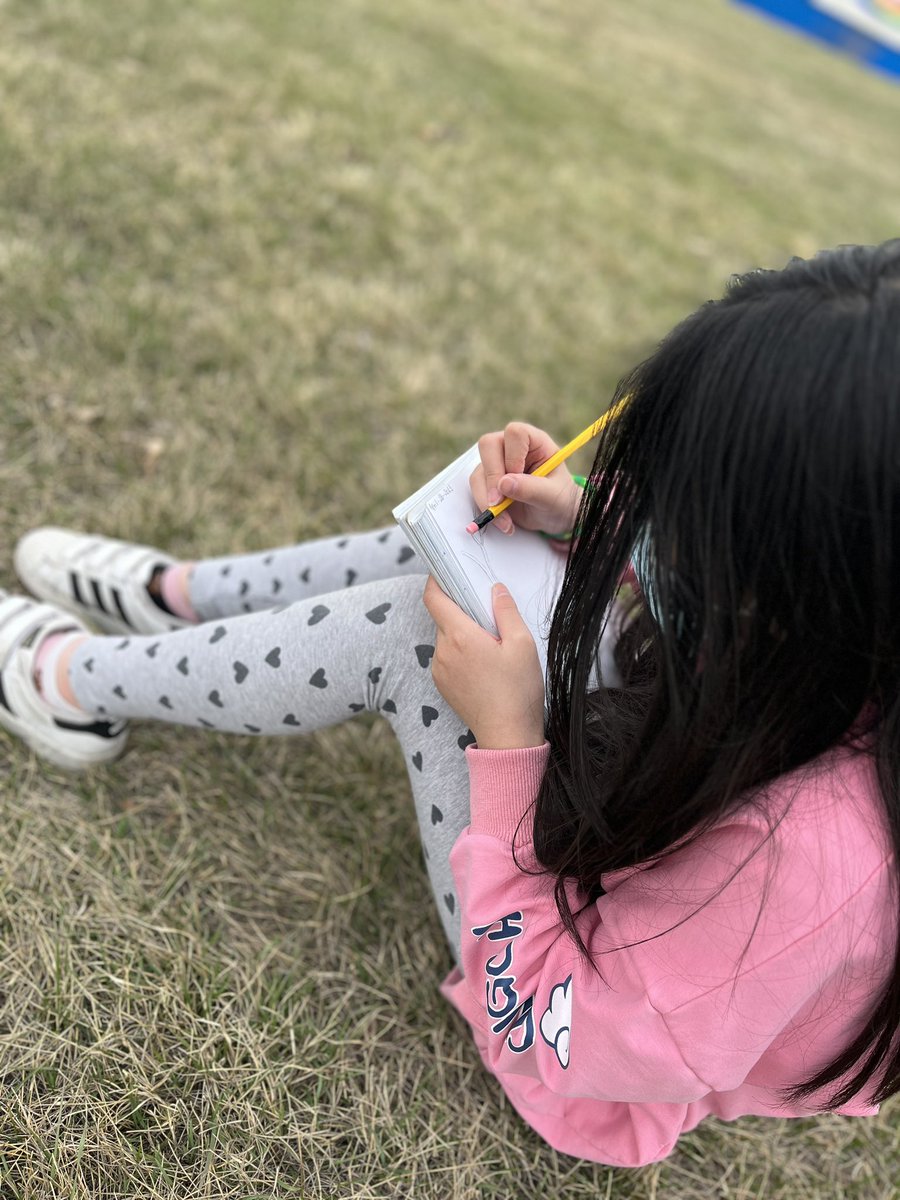 MsGreigsClass's tweet image. During our Earth Day celebrations, our class did an excellent job of cleaning up our land and taking some time to do sit spots in an area of our field!