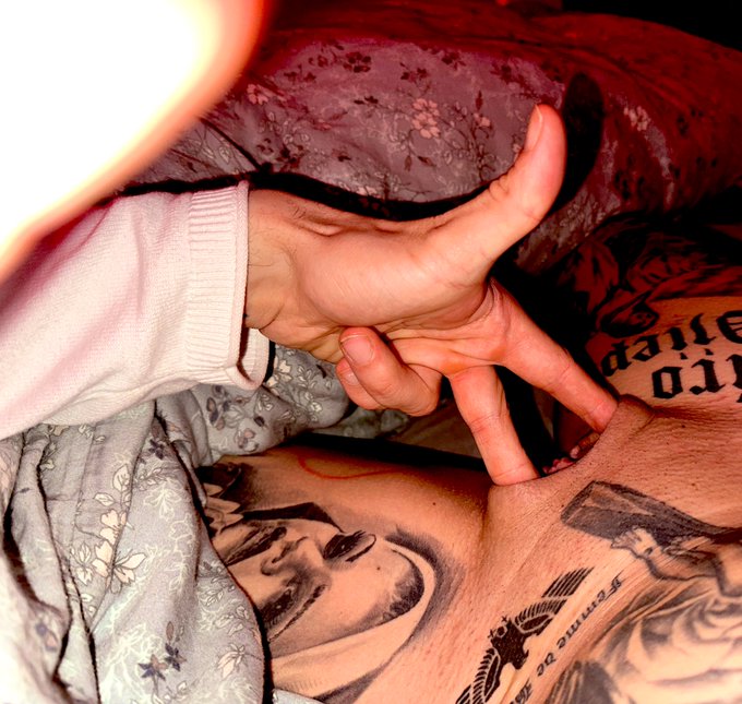 Privat Pic aus meinem Schlafzimmer https://t.co/beUdUZseM3<a href="/tag/ferienaufdembauernhof"class="tags"><span>#ferienaufdembauernhof</span></a>