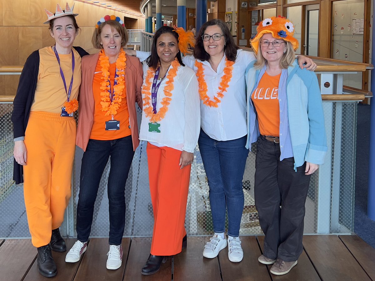 Malinikopparthy's tweet photo. Wat een moi koningsdag!! #JSVDutch #BSNLanguages. #ExpatLife #internationalSchooling  @BSNetherlands So many informative and educational workshops and loads of fun activities #BSNJSV. Our enthusiastic team, Orange goodies in the staff room and klompen decoration. https://t.co/qJtiRv6MQG