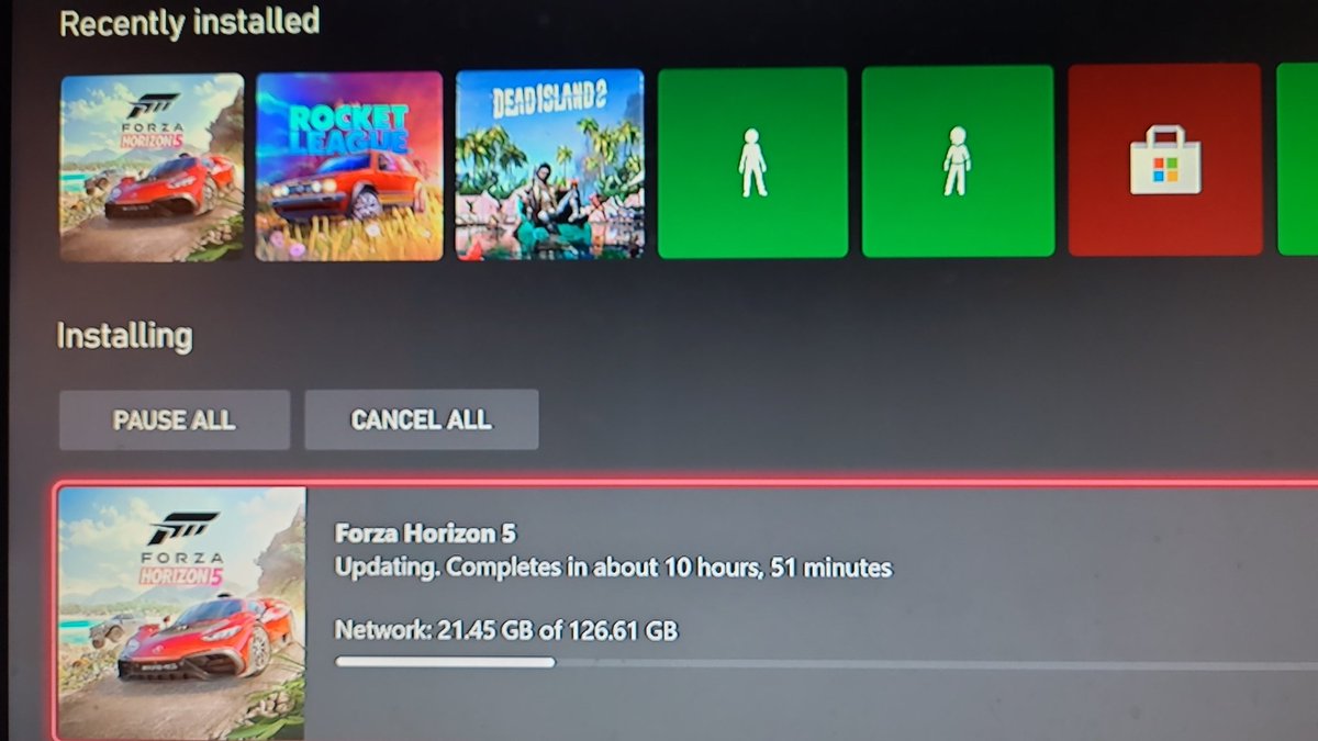 IAmRambo3's tweet photo. @RelaxxDE @ForzaHorizon Yh deffo 10.5gb 🤣 https://t.co/HOD64Y3NxF