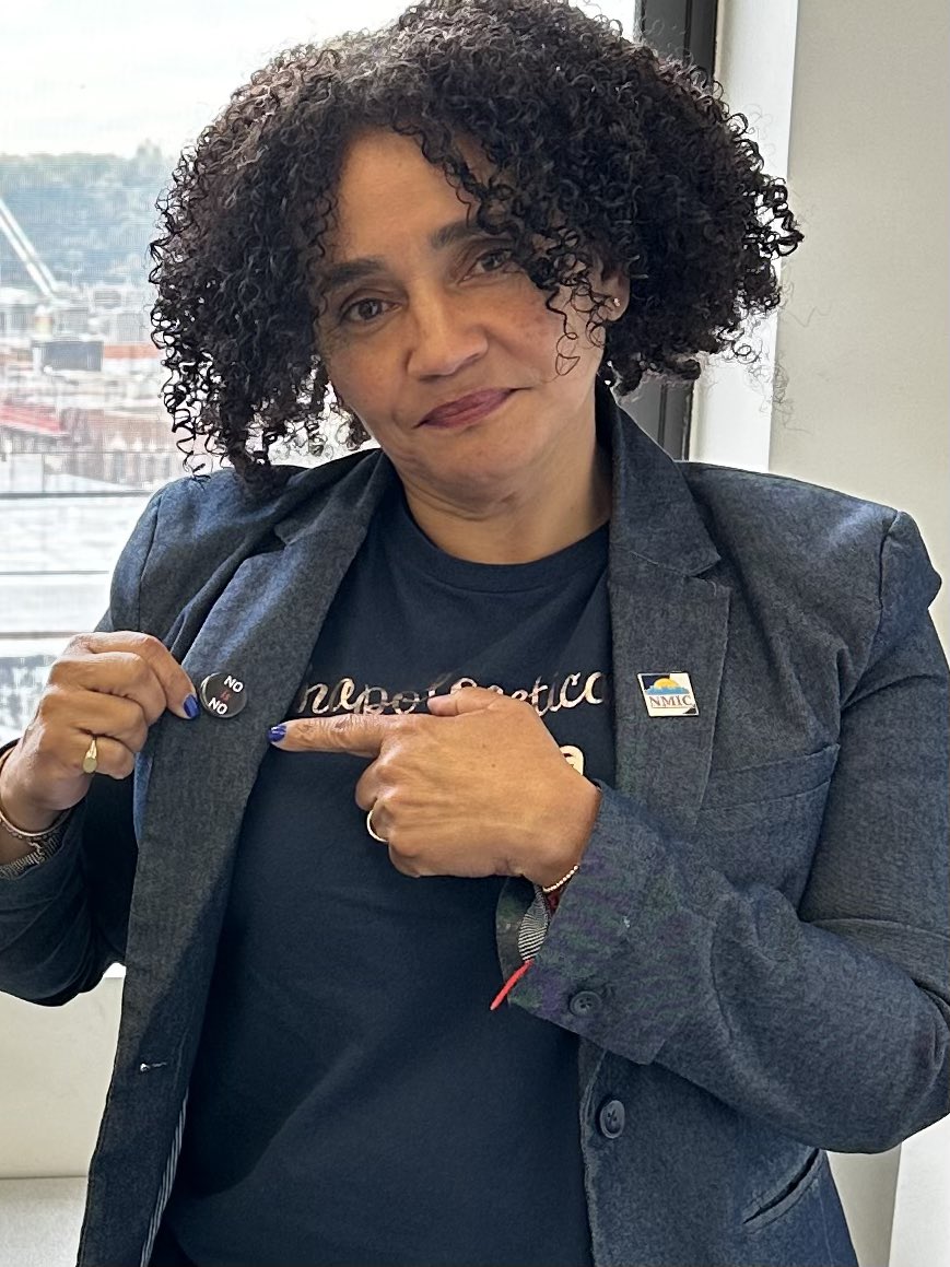 No Is No #DenimDay #EndSexualAssault #SupportSurvivors 👖 <a href="/NMICnyc/">NMIC #JustPay</a> <a href="/DenimDayNYC/">Denim Day NYC</a>