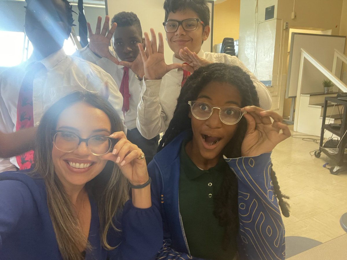 Ms_LJhones's tweet photo. #lionpride🦁 #scienceshowdown @yGarcia_MDCPS @MsAllisonStone Liberty City Pride! @MDCPSDAS https://t.co/wiUS1OlgYA