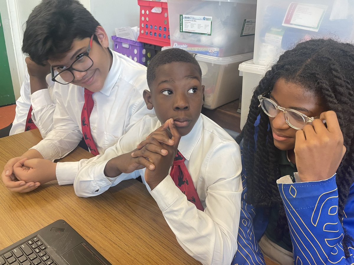 Ms_LJhones's tweet photo. #lionpride🦁 #scienceshowdown @yGarcia_MDCPS @MsAllisonStone Liberty City Pride! @MDCPSDAS https://t.co/wiUS1OlgYA