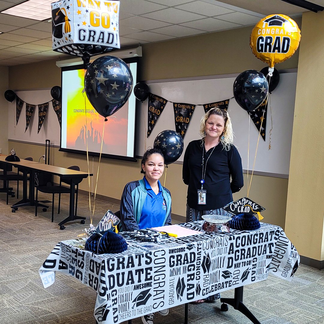 lscconroecenter's tweet image. LSC-Conroe Center Celebrates their Graduating Class of 2023! We’re proud of all of you! You’re going to do great things! Learn More at your local college: LoneStar.Edu/ConroeCenter
.
#LSCGraduation #lonestarcollege #localcollege #conroetx #bachlordegree #welding #automotive #pilot