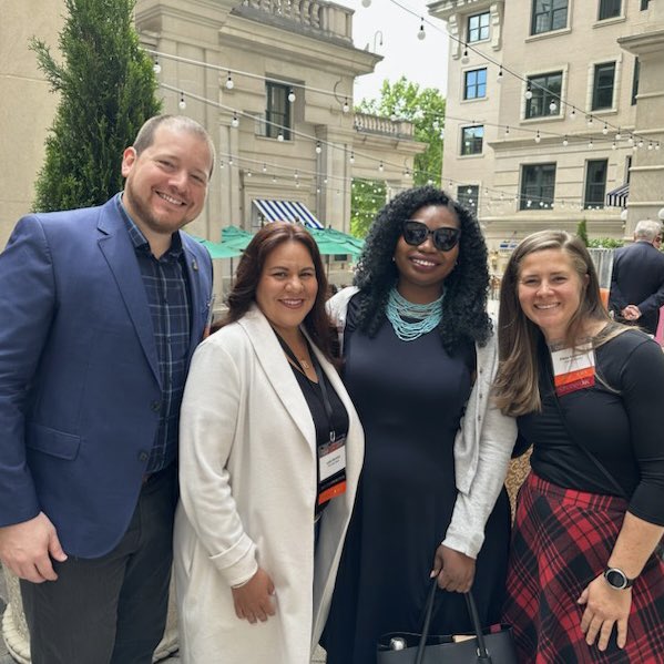 MVargasEsq's tweet photo. I was honored to join over 400 leaders from the Sacramento region, including a strong showing from Elk Grove, advocating for a range of local issues, including more funding for teacher training and learning support programs. Thank you everyone for a wonderful trip! #CaptoCap2023 https://t.co/HsYd9szi1f
