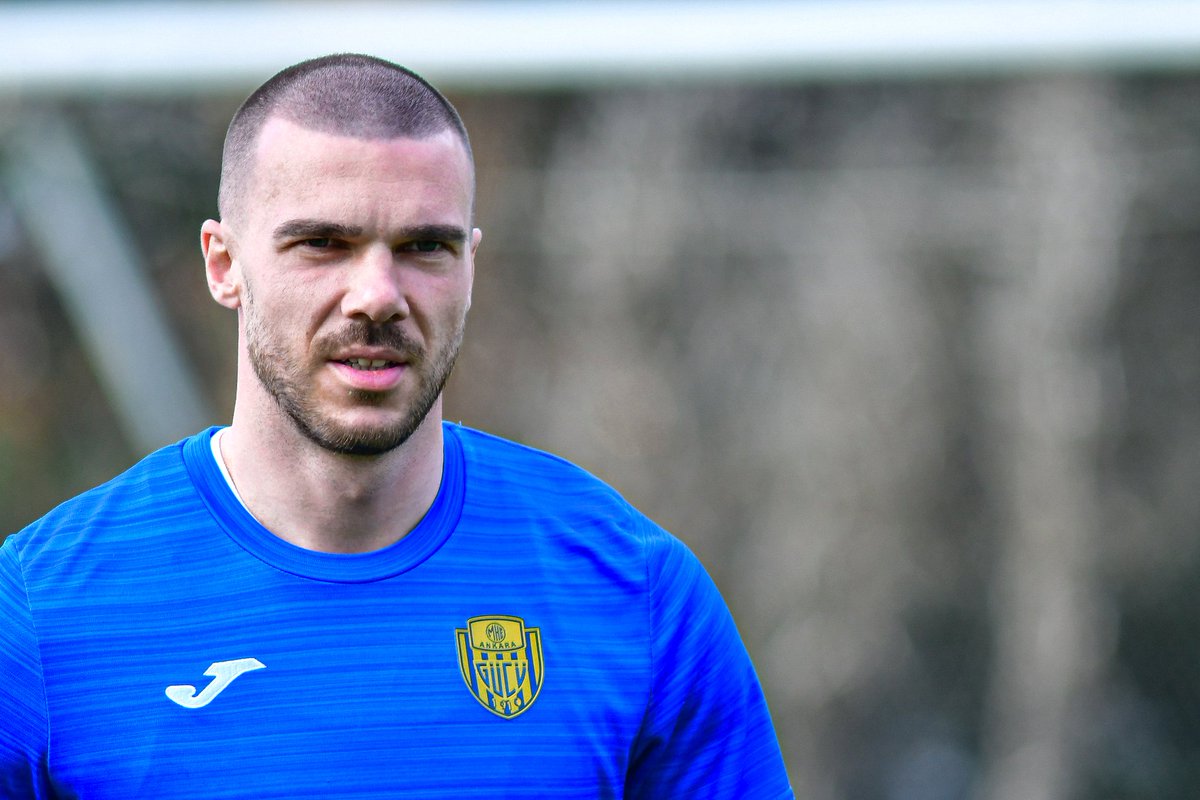 Pes etmek yok, İnanmışlık var. 💛💙

#AdaletHerKulübeLazım